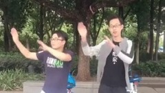 快手主播阿木戶外版C哩C哩舞,爆笑