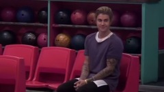 Justin Bieber - 爆笑!跟我重復:比伯的保齡球私教課