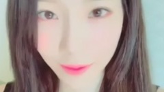 taeyeon_ss更新自拍美顏一則