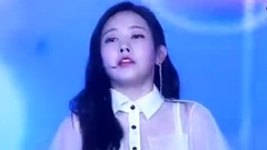Tara 史上最傲嬌的扭頭 樸素妍女王大人超可愛 賣萌可恥