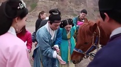 電視劇<女醫明妃傳>花絮-劉詩詩用嘴號脈萌萌噠