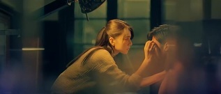 電影<一生一世>看點 女神高圓圓小黑屋衣衫半褪初嘗禁果