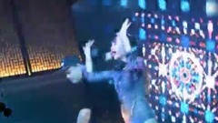 愛上他