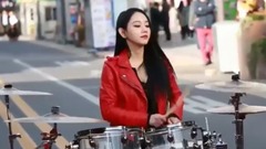 韓國波普樂隊鼓手- Yeon美