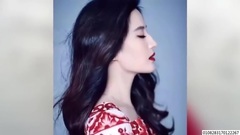 熱巴美得讓人忘記呼吸 女神都有完美側顏殺