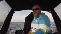 逮到一條世界上最大的金槍魚