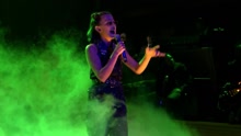 Millie Bobby Brown - Millie Bobby Brown 說唱現場版 2017