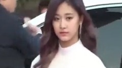 TWICE 紅地毯