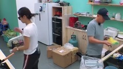 影視原聲 - 綜藝<親愛的客棧>劉濤廚房一聲不吭生悶氣 王珂尷尬主動示好