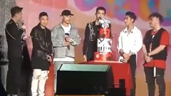 吳亦凡2017生日會現場爆棚數萬粉絲齊祝凡凡生日快樂