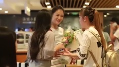 影視原聲 - <人間至味是清歡>粉絲送花陳喬恩成自拍狂魔