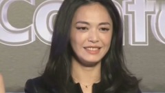 影視原聲 - 優雅性感 姚晨拍戲受傷后首露面 大秀好身材