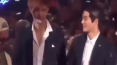 BigBang,少女時代,EXO,TWICE,BLACKPINK - 【YG】yg家孩子與SM和JYP的孩子們的親密互動