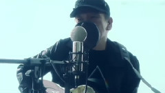 一顆滾石