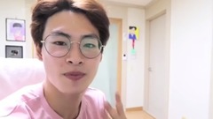 Holiday MV Reaction合集 韓國小哥
