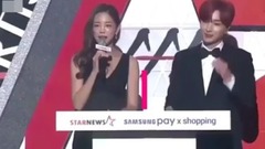 D.O & 允兒 & 俊昊 & Ailee & 樸敏英 人氣獎