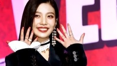 韓國綜藝,Red Velvet - 'Peek-A-Boo'展示照片場景