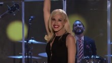 格溫·斯蒂芬妮 - Gwen Stefani - Under The Christmas Lights 現場版 2017
