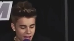 Justin Bieber - Justin Bieber這樣的眼神你受得了嗎 Bizzle氣質初顯