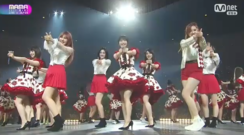 Pick Me&Heavy Rotation&Koisuru Fortune Cookie - 2017MAMA in Japan現場版 17/11/29