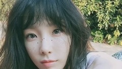 太腰瘦!太妍背面曝光-褲頭折好幾折 粉絲驚:多吃一點啊