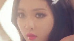 唱著情歌流著淚