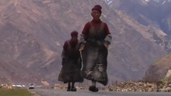 西藏風情天路中國風拉薩藏族歌舞