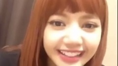 BLACKPINK - 【BLACKPINK】兩隻小可愛?LISA說泰語怎么這么好聽!(feat.jisoo)