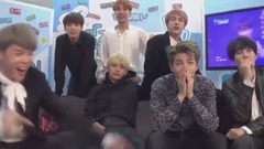 【防彈BTS】防彈看自己表演時的反應之我家愛豆跟別人不一樣...