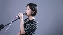  - 煙嗓美女翻唱《光輝歲月》