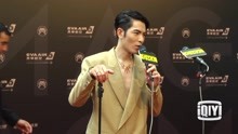 蕭敬騰金曲胸前深V引尖叫