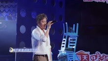  - 滿頭白發的波叔不容易