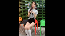  - 小姐姐在街頭玩的很嗨