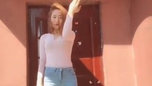  - 妹子的緊身衣真好看