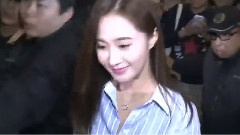 J2娛樂快報 YURI到達香港機場采訪Cut