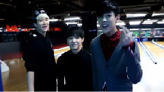 GOT7成員的第一個休假日記 保齡球比賽