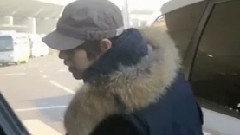 仁川機場接機 圭賢正在找車中