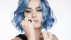 Katy Perry代言Covergirl最新超級碗廣告