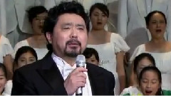 在燦爛的陽光下