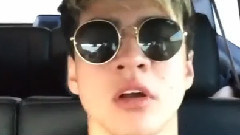 INS更新Calum介紹Band