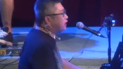 你說我容易嗎