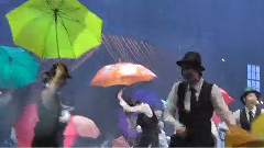 圭賢音樂劇雨中曲尾場謝幕