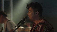 姑娘漂亮 & 垃圾場