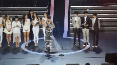 TFboys兩次領獎及粉絲燈牌