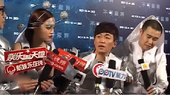 電影<不可思議>探班 腿傷拄拐堅持拍戲