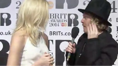Pixie Lott - BRIT Awards 2014 Daily Mirror 采訪