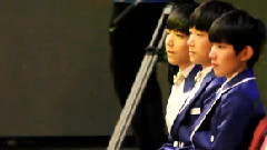TFBOYS臺下觀看防彈表演