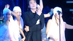伍佰冬之火九重天演唱會 上