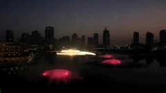 Forced To Fight 史詩世界風景演繹