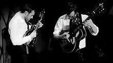 Chris Thile - Sleep with One Eye Open 現場版
